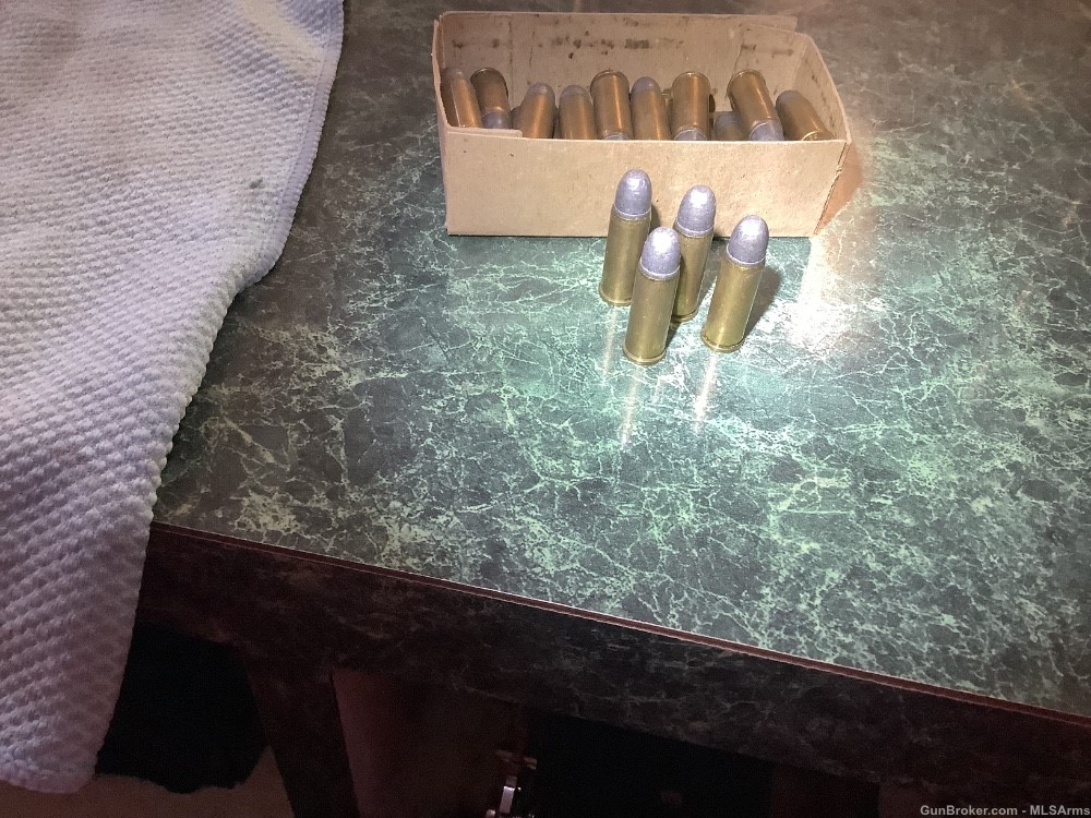 Vintage Winchester 32 Smith and Wesson Long Ammo 32 rounds-img-1