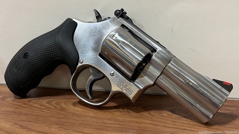 Smith & Wesson 686 *7 Shot*-img-1