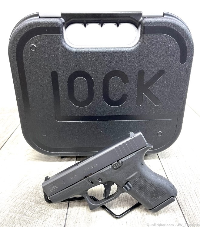 GLOCK 42 .380 ACP COMPACT PISTOL GREAT CONDITION-img-0