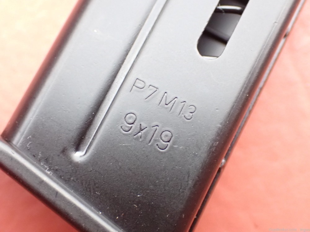 HECKLER & KOCH P7 M13 9MM FACTORY 13 ROUND MAGAZINE 215612S (NEW CONDITION)-img-12