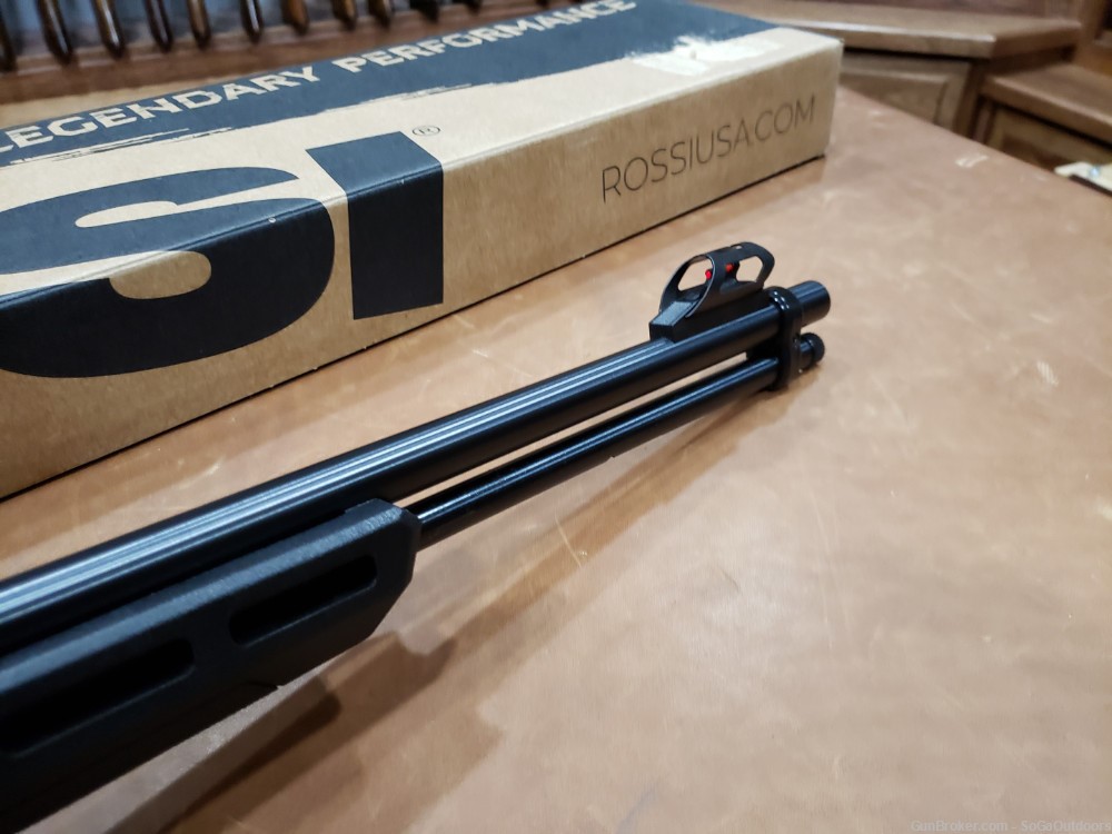Rossi Gallery 22 LR Pump-Action Rifle Polymer 18" RP22181SY NO RESERVE-img-4