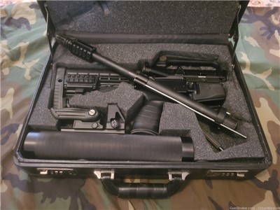 Del-ton AR-15 with TAC2-DC takedown kit in solo briefcase  