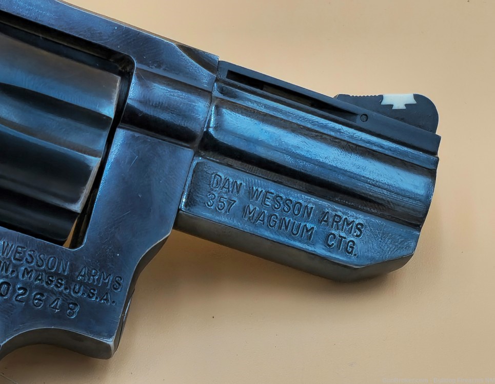 Dan Wesson Model 15 .357 mag revolver 2.5 inch & 6 inch barrels-img-6