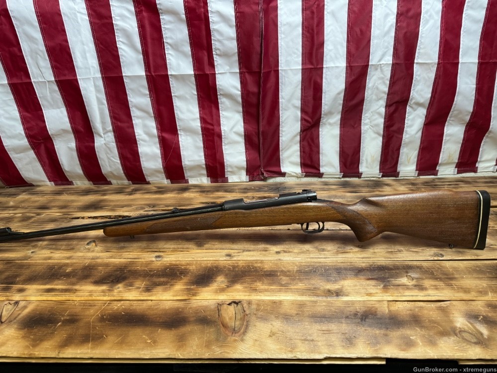 Winchester model 70 featherweight bolt action-img-8
