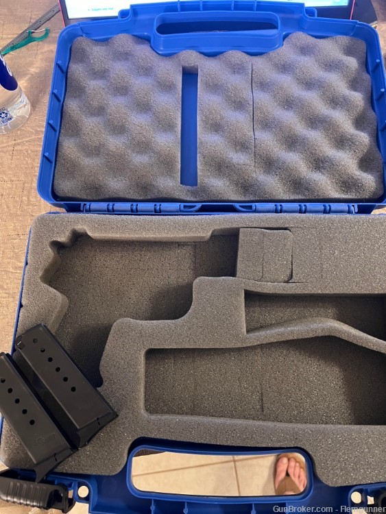 Two Factory Sig P232  Magazines and P232 Factory Case, -img-0