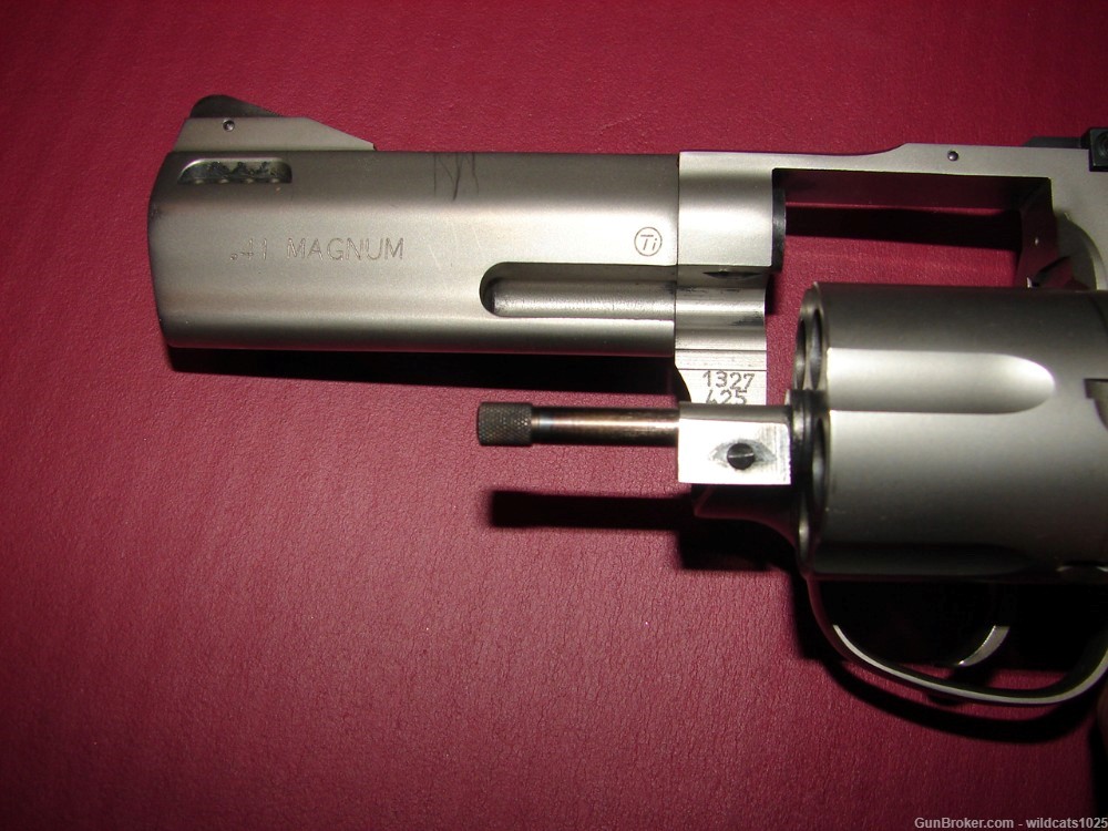 Taurus Titanium .41 Magnum 4" Ported Model 425 - Nice!-img-12
