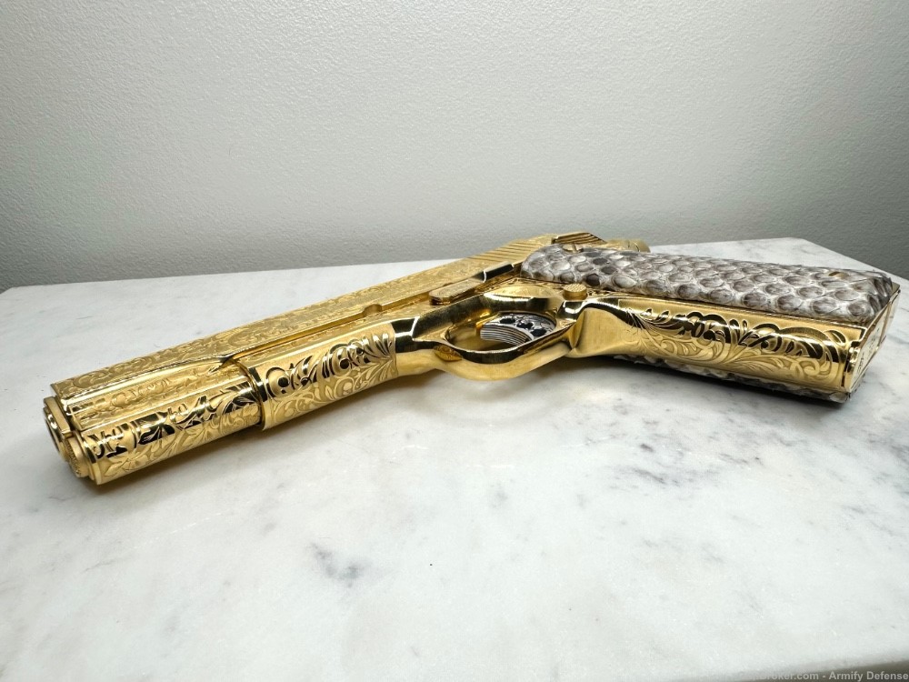 Breathtaking Colt 38 super 24K GOLD Engraved -img-12