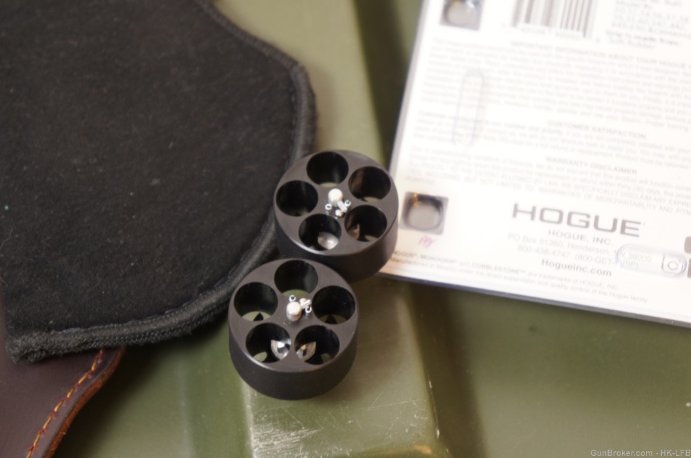 LOT of Pistol Holsters, S&W Case, Revolver Grip, HKS Speedloader 36 -img-7