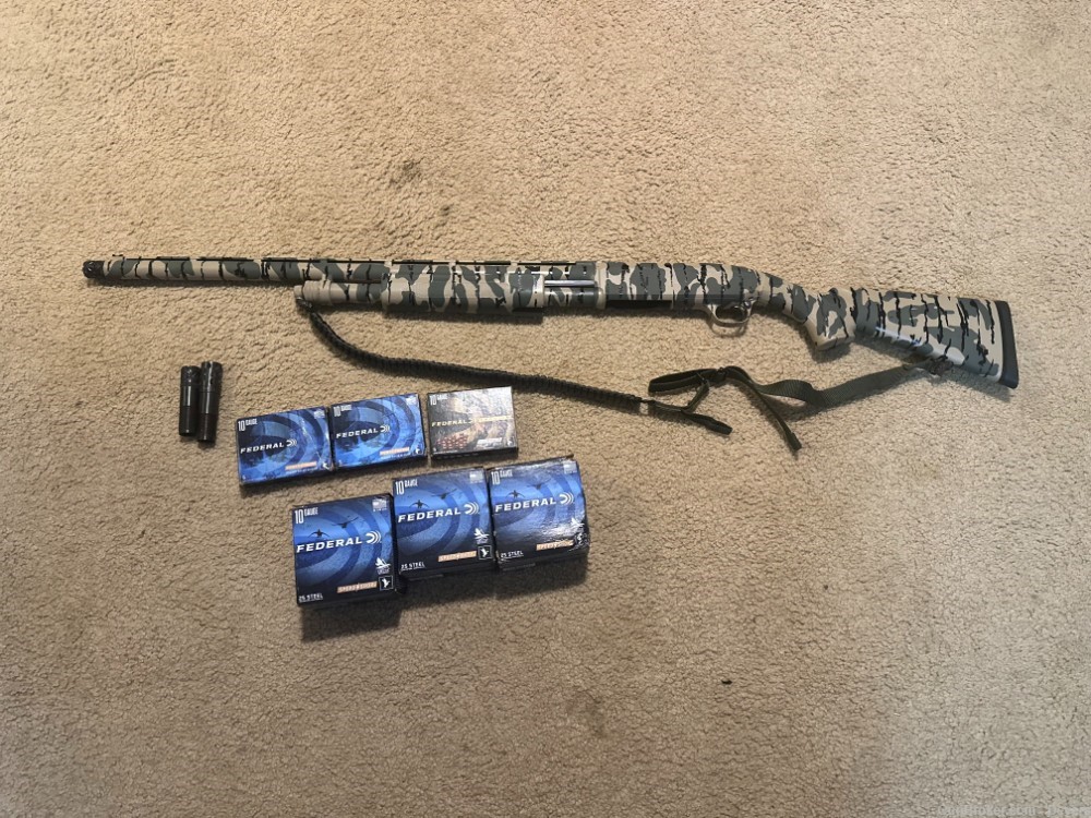 1993 Browning BPS 10 Gauge & AMMO - Mossy oaks bottomlands camo - 3 chokes-img-0