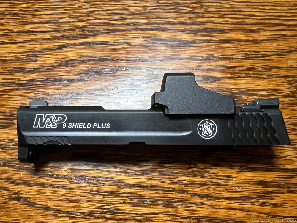 M&P shield slide with CT red dot -img-1