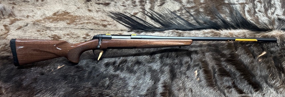 FREE SAFARI, NEW BROWNING X-BOLT HUNTER 300 WINCHESTER MAGNUM RIFLE-img-1