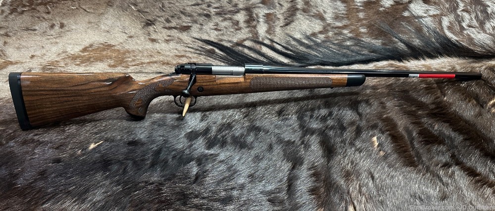 FREE SAFARI, NEW WINCHESTER MODEL 70 SUPER GRADE FRENCH WALNUT 6.5 CREED 22-img-1