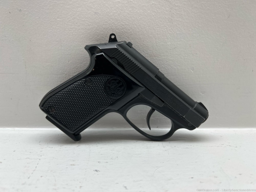 Beretta 3032 Tomcat Semi-Automatic 32Acp Pistol 32 ACP With Magazine-img-0