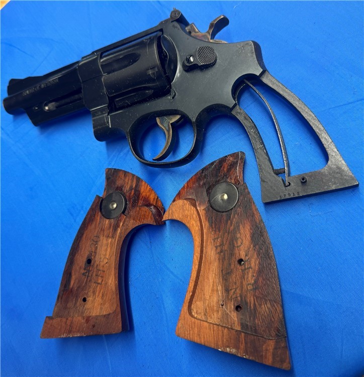 S&W 28-2 HIGHWAY PATROLMAN 357MAG 4" BLUE WOOD 97% ALL ORIGINAL 1968-1969-img-7