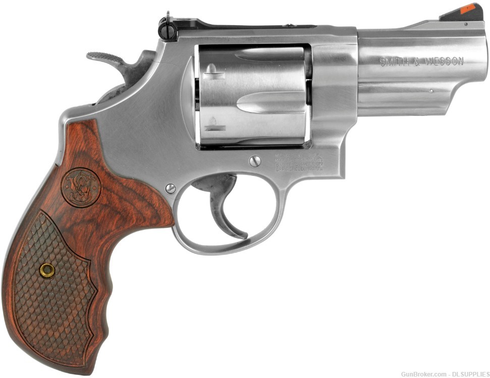 SMITH AND WESSON S&W 629 DELUXE STAINLESS FINISH COMBAT GRIPS 3" BBL .44MAG-img-0