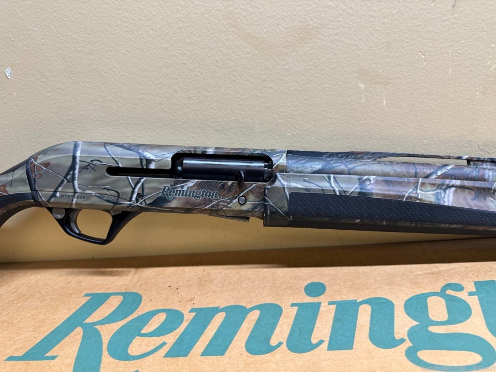 Remington Versa Max 12G 26" RealTree AP-img-3