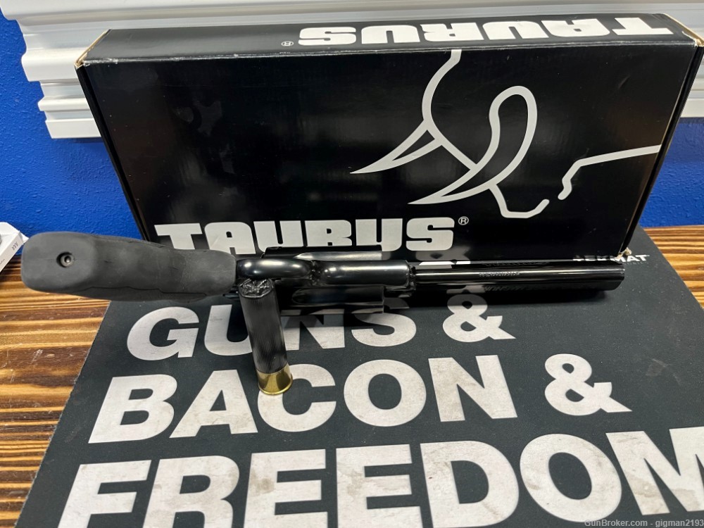 Taurus Raging Judge Magnum Revolver Cal: 45LC/454C-img-6