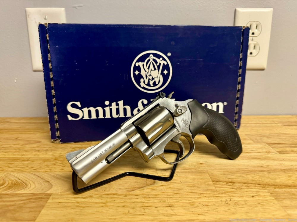 Smith & Wesson Model 60, 3" bbl, 357 Mag, 5 Rounds, DA, LIGHTLY USED!-img-0