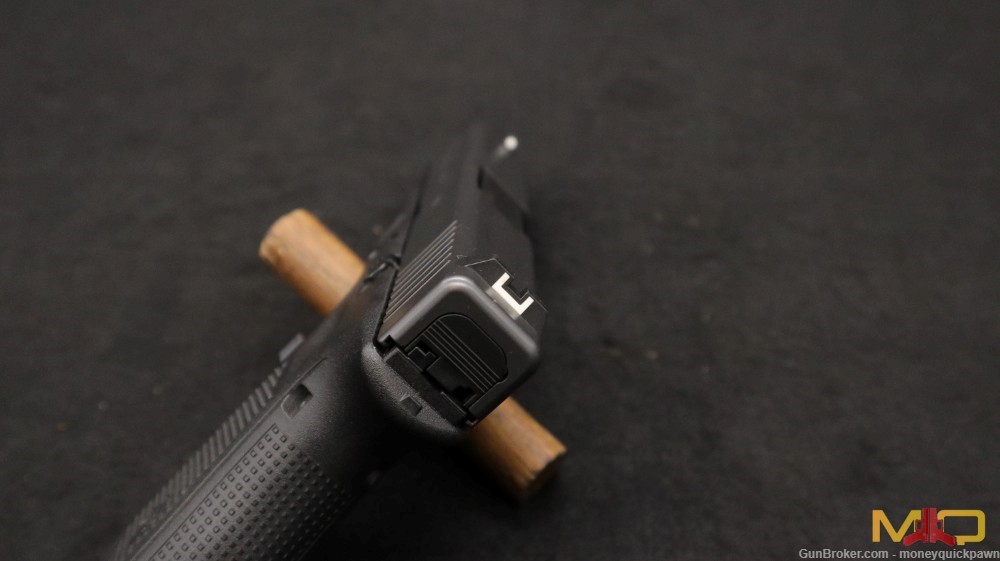 Glock G19 Gen 4 9mm In Case W/ 3 Mags Penny Start!-img-8