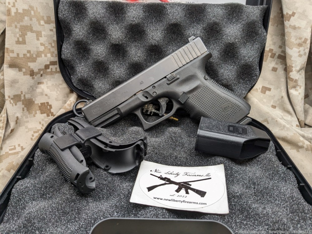 Glock 23 Gen 4 Pistol .40 S&W Police Trade In G23 Austria Night Sights VG-img-9