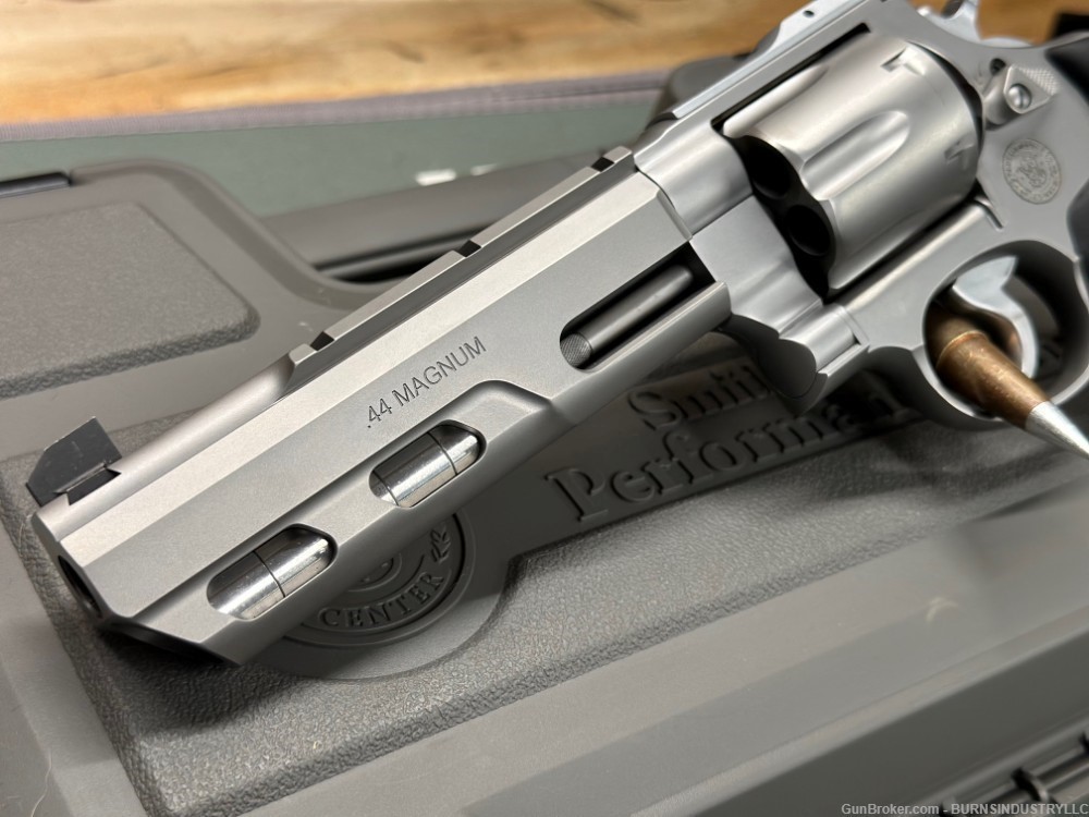 Smith & Wesson 629 PC S&W 629 Wesson & Smith S&W-629 Competitor-img-6