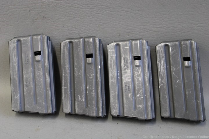 Lot of 4 Colt AR-15 20 Round magazines Item O-img-0