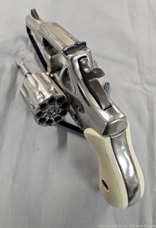 High Standard Sentinel 22LR 2.5" 9RD Revolver NO CC FEES!-img-8