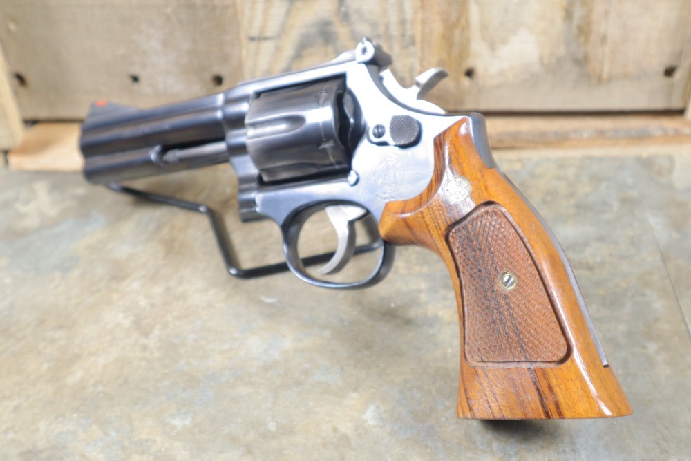 Collectible Smith & Wesson 586 No Dash .357Mag Penny Bid NO RESERVE-img-5