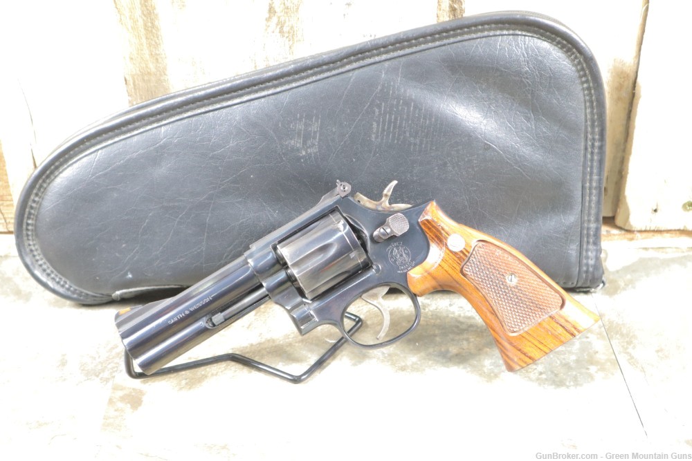 Collectible Smith & Wesson 586 No Dash .357Mag Penny Bid NO RESERVE-img-0