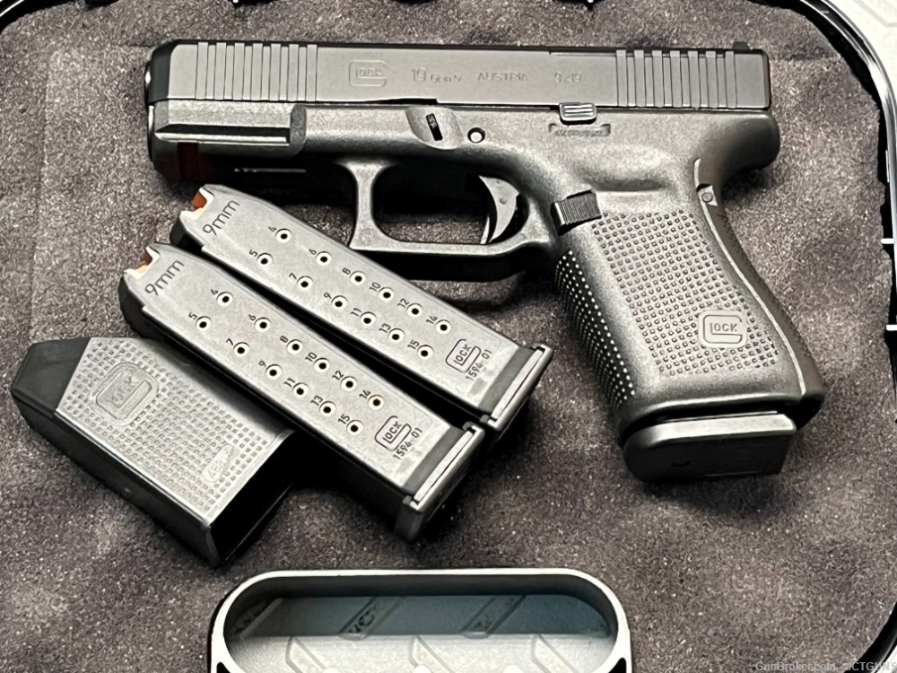 Glock, 19 Gen5 M.O.S., Striker Fired, Compact Size, 9MM, 4.02" NO CC FEES -img-8