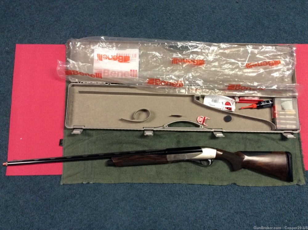 Benelli Ethos “Sport” 28ga semi automatic, W/ hard case and extras-img-19