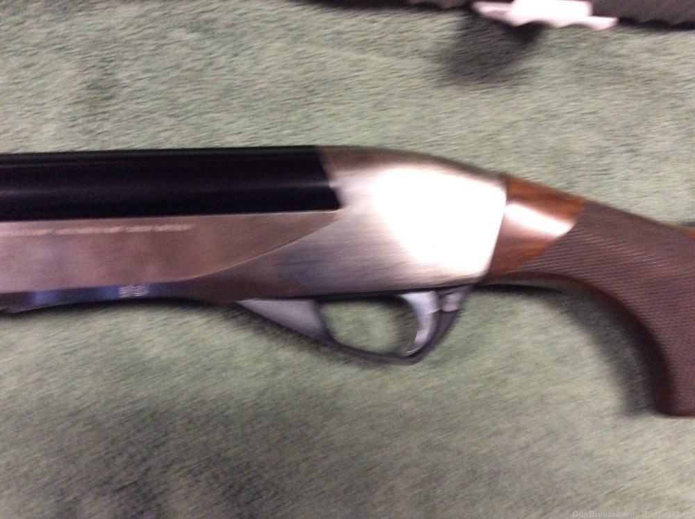 Benelli Ethos “Sport” 28ga semi automatic, W/ hard case and extras-img-14