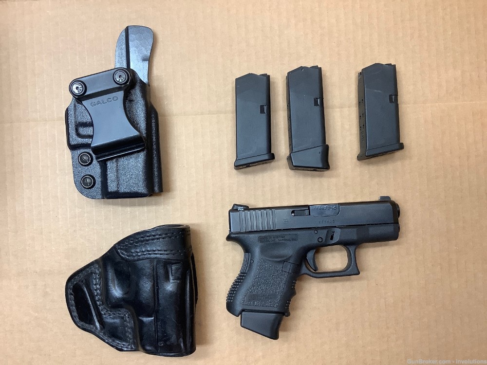 Glock 27 with 4 magazines, Galco and Kirkpatrick Holsters-img-0