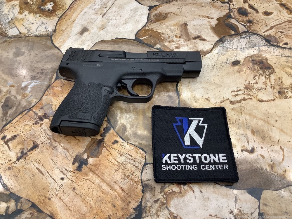 NIB SMITH & WESSON PC M&P 9MM 4" W OPTIC-img-1