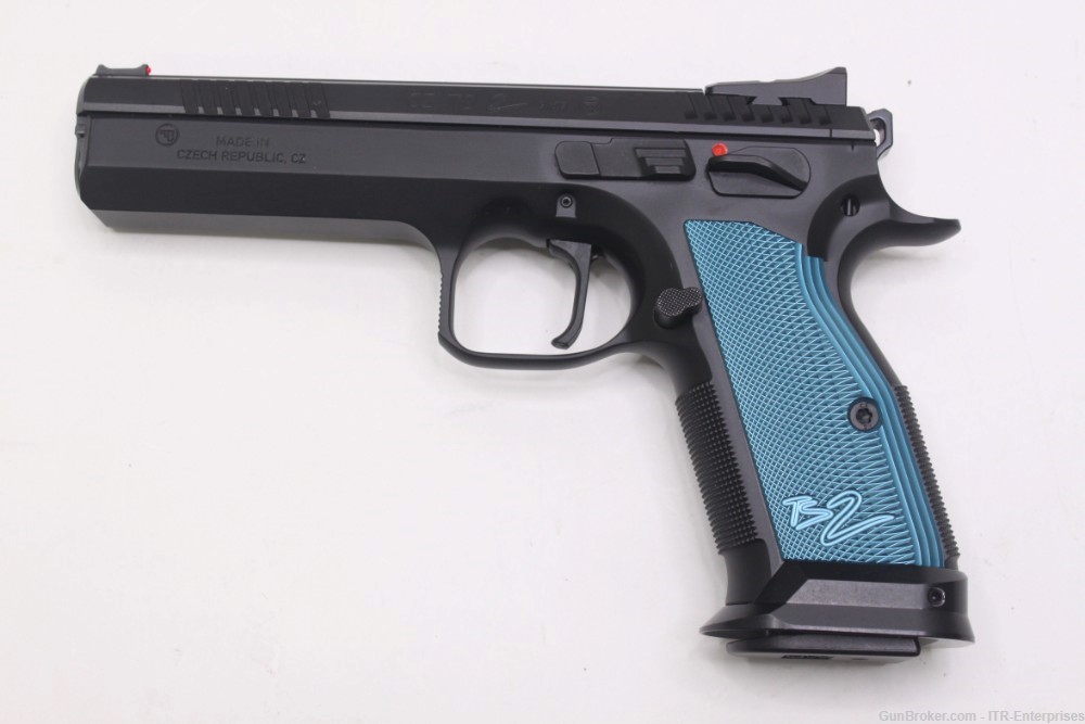 CZ 75 TS 2 9mm w/ case and 2 extra magazines-img-4