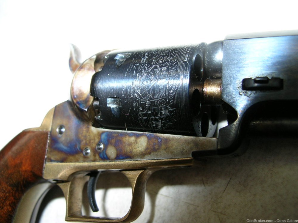 Uberti miniature 1851 Navy Colt REPLICA-img-7