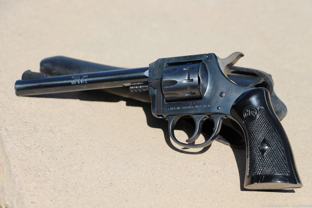 NEAR MINT 1976 H&R Model 929 9 shot DA SA revolver w/ holster EXCELLENT-img-2