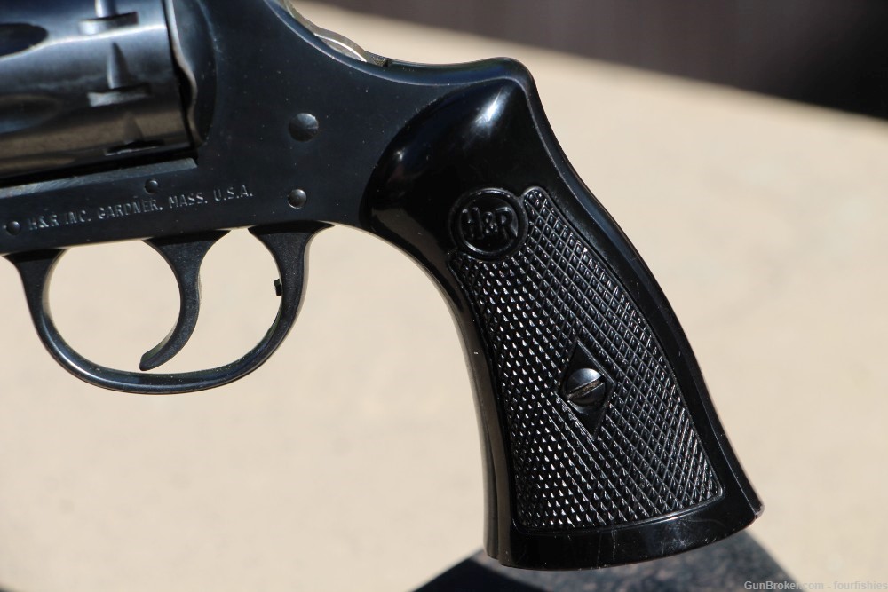 NEAR MINT 1976 H&R Model 929 9 shot DA SA revolver w/ holster EXCELLENT-img-11