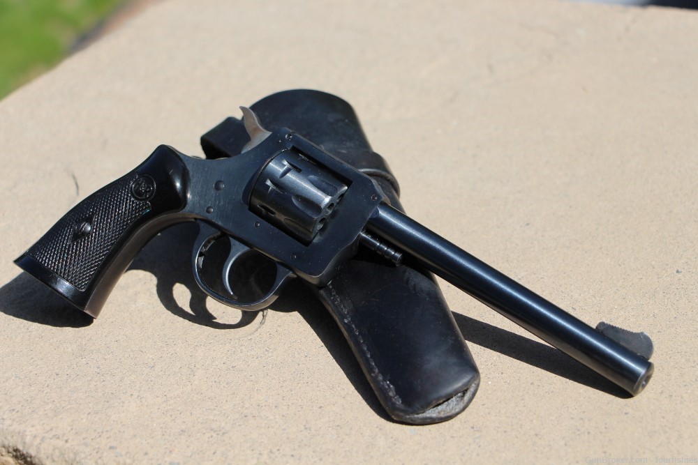NEAR MINT 1976 H&R Model 929 9 shot DA SA revolver w/ holster EXCELLENT-img-1