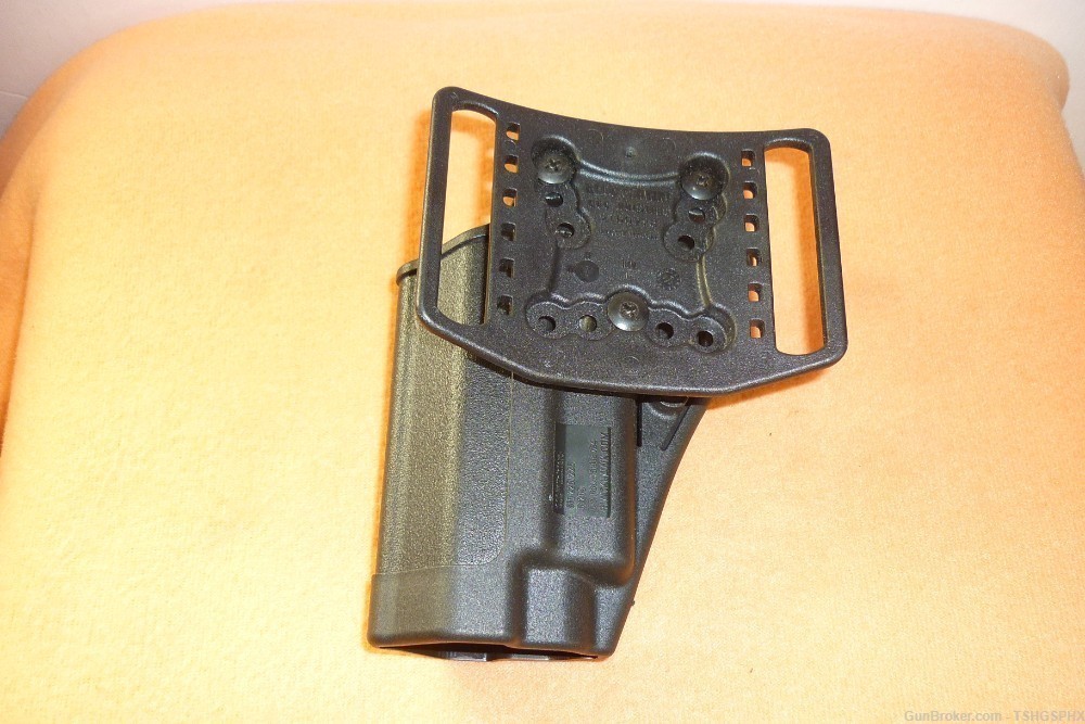 Sig Sauer 220 Blackhawk CQC Serpa Holster BLK RH-img-1