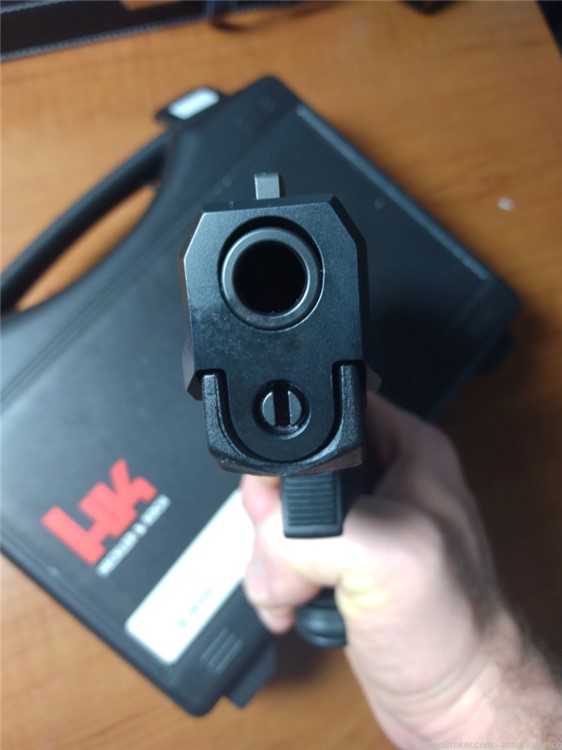 LNIB HK USP Compact 9mm USPc v7 LEM, night sights, 4 mags!-img-4