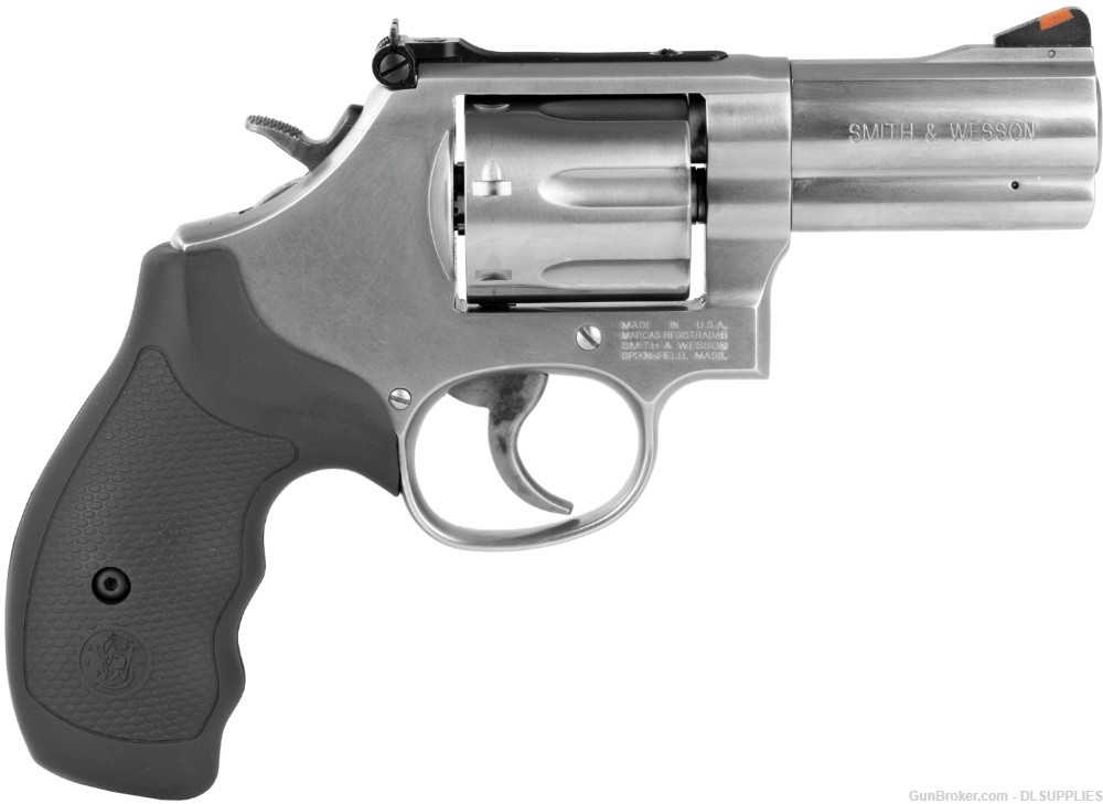 SMITH AND WESSON S&W 686 PLUS STAINLESS FINISH ADJ. SIGHT 3" BBL .357MAG-img-0