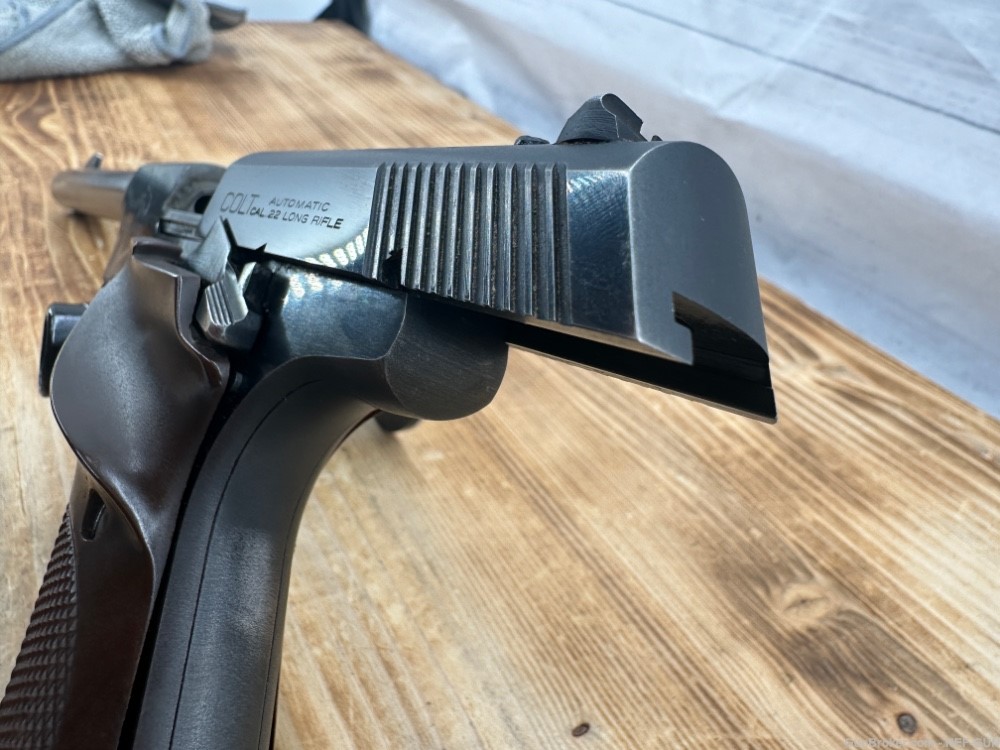Colt Challenger Target Pistol 1952 mfg .22 LR w/ Original Grips-img-4