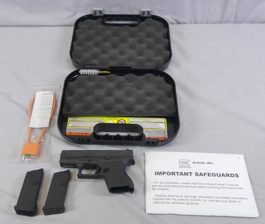 Glock G43 9mm 2 mags 6RD Case Manual 9x19 Excellent GS-img-0