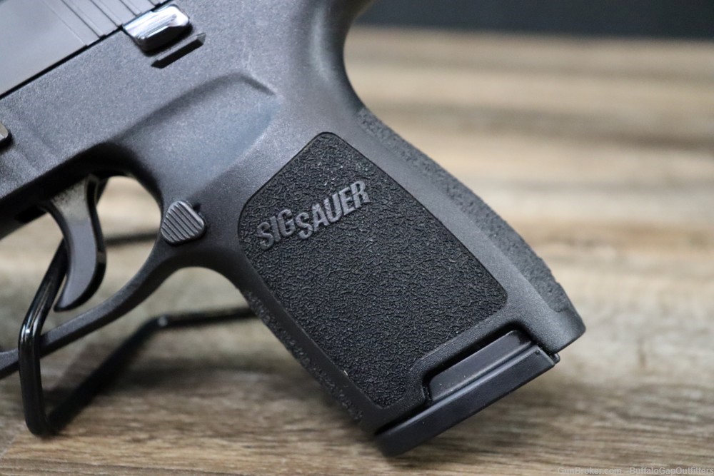 Sig Sauer P250 .45 ACP Semi Auto Pistol w/ Hard Case + Additional Magazine-img-4
