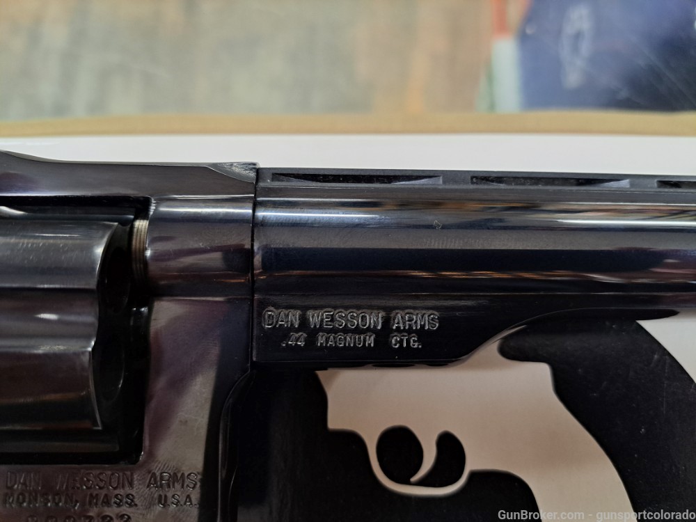 Dan Wesson 44V 44Mag 6" And 10" Barrel With Box Very Clean-img-3