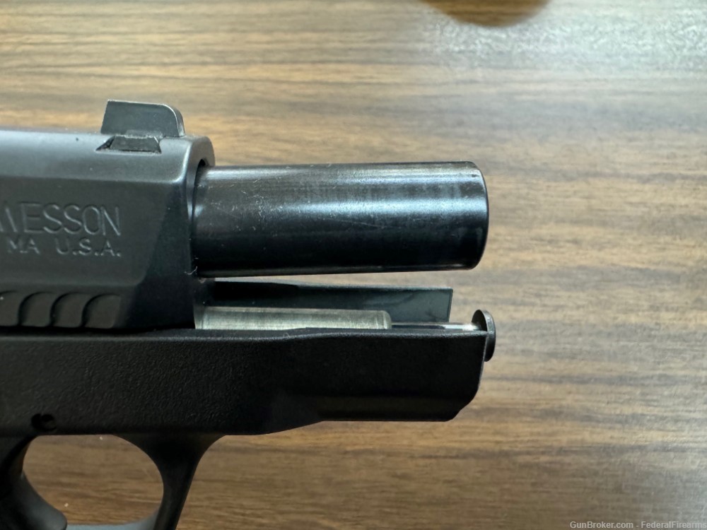 Smith & Wesson M&P45 Shield M2.0 45ACP 3.1" 7+1-img-17