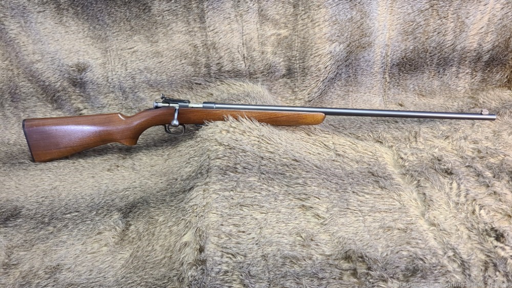 Winchester Model 69 - .22LR - 25" - Detachable Magazine & Rear Peep Sight!-img-0