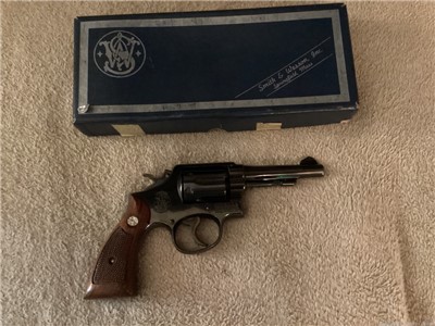 Smith and wesson model 10-5
