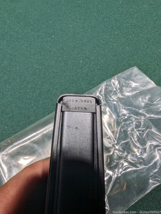 Browning A Bolt .300 Win Mag Factory NOS 3 Shot Magazine #1120131-img-3